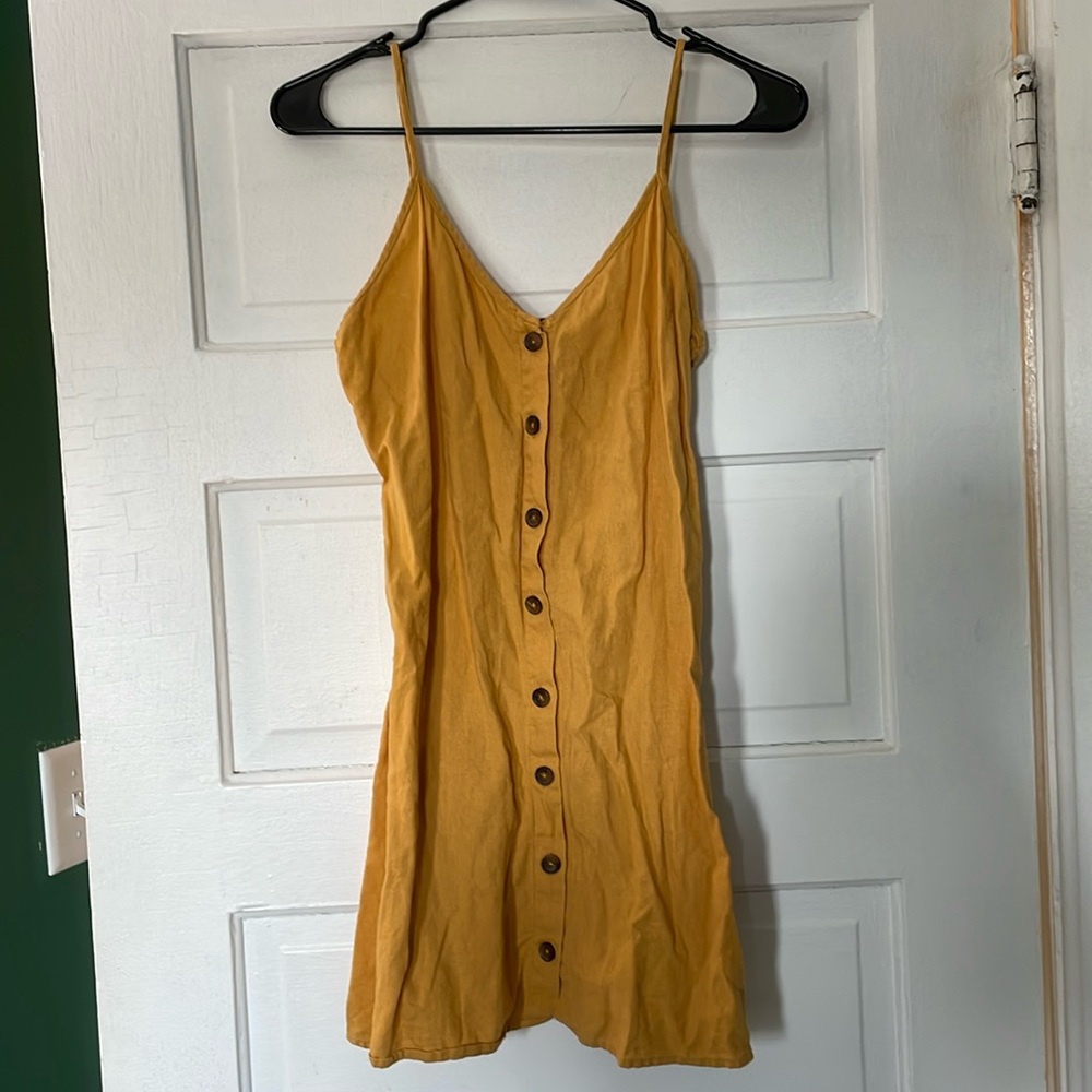 yellow dress (F21)